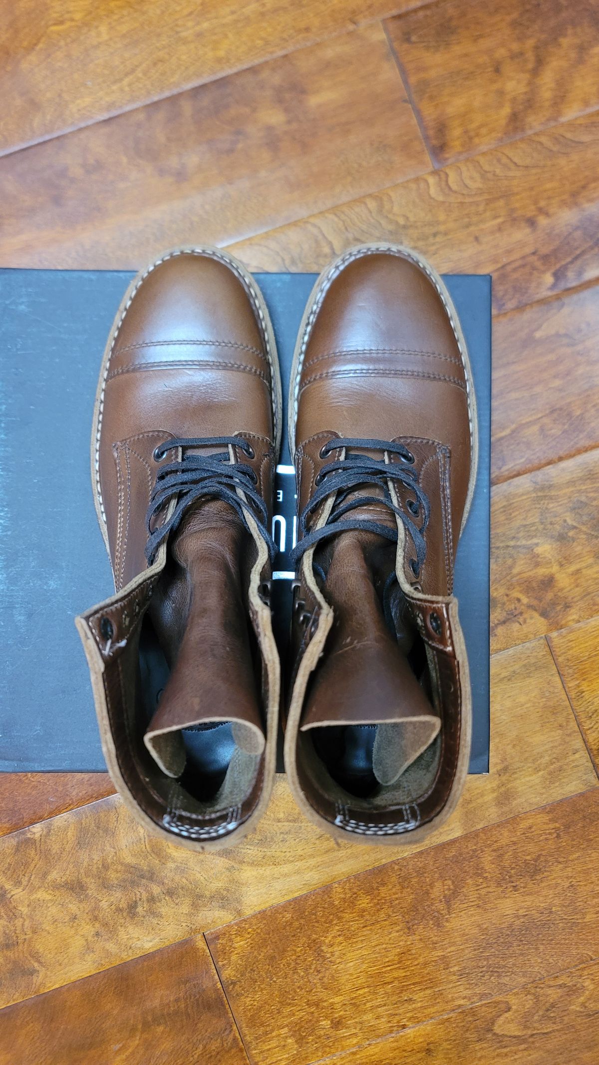 Photo by SIDO on October 1, 2023 of the White's MP-Sherman Toe Cap in Horween British Tan Chromexcel.