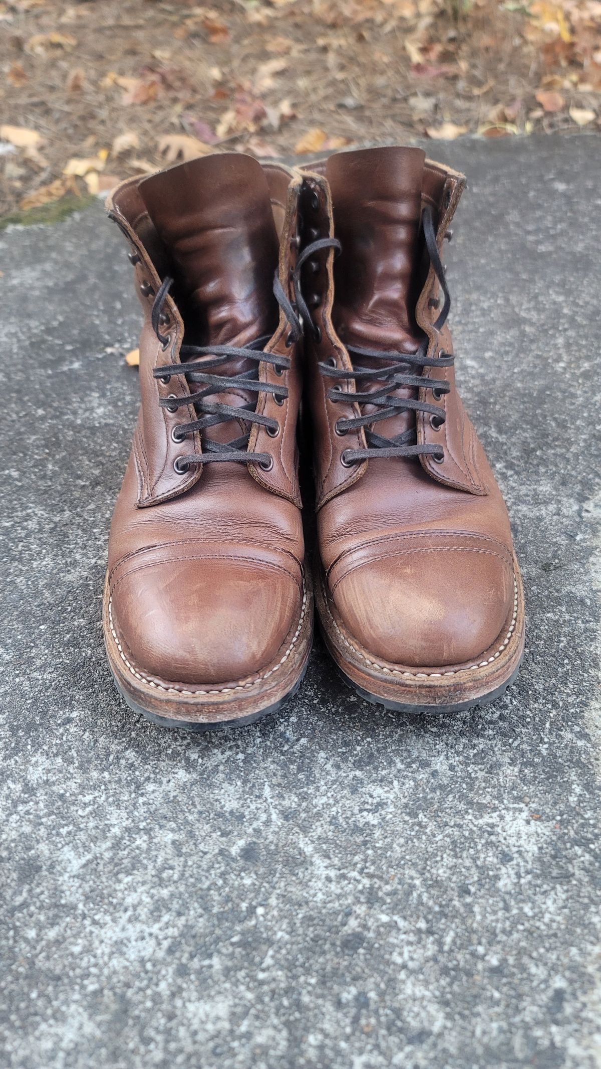 Photo by SIDO on November 2, 2023 of the White's MP-Sherman Toe Cap in Horween British Tan Chromexcel.