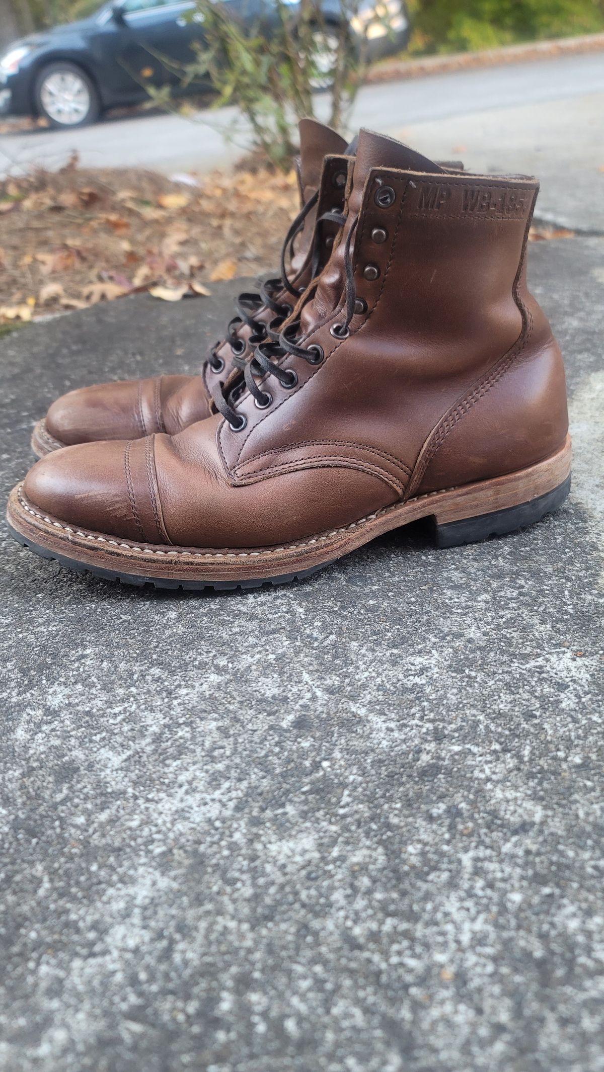 Photo by SIDO on November 2, 2023 of the White's MP-Sherman Toe Cap in Horween British Tan Chromexcel.