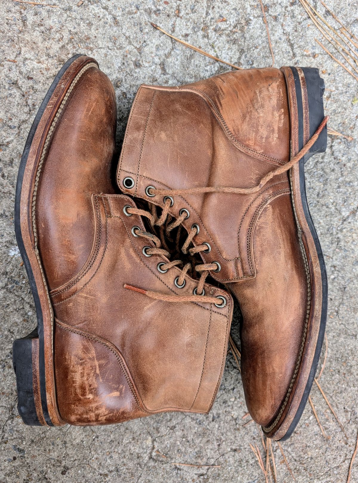 Photo by SIDO on November 1, 2024 of the Viberg Service Boot in Maryam Toscanello TPR Horsebutt.