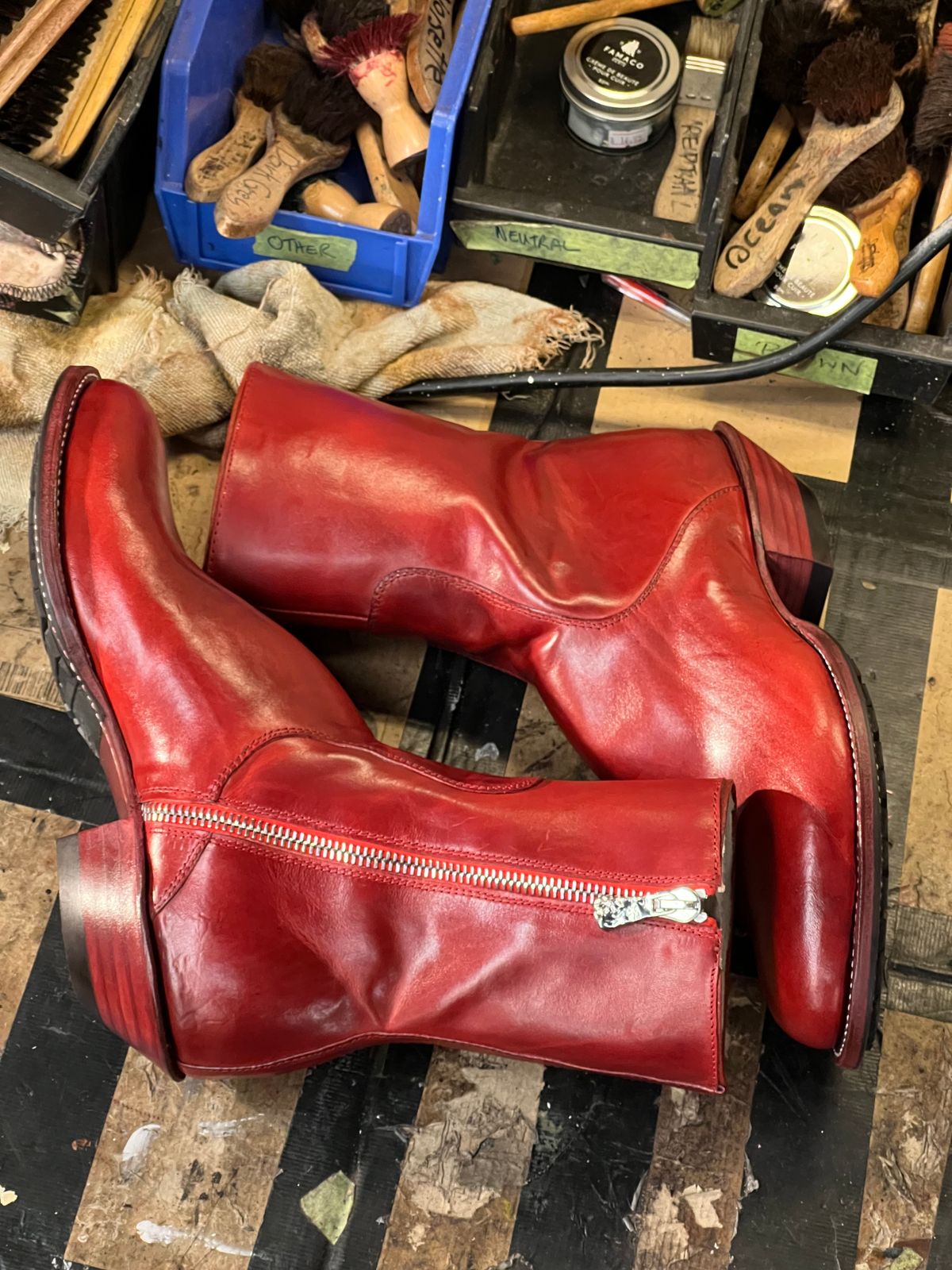 Photo by Tillman on November 6, 2025 of the Self-Made Custom Model in Conceria Puccini Attilio Red Maremma.