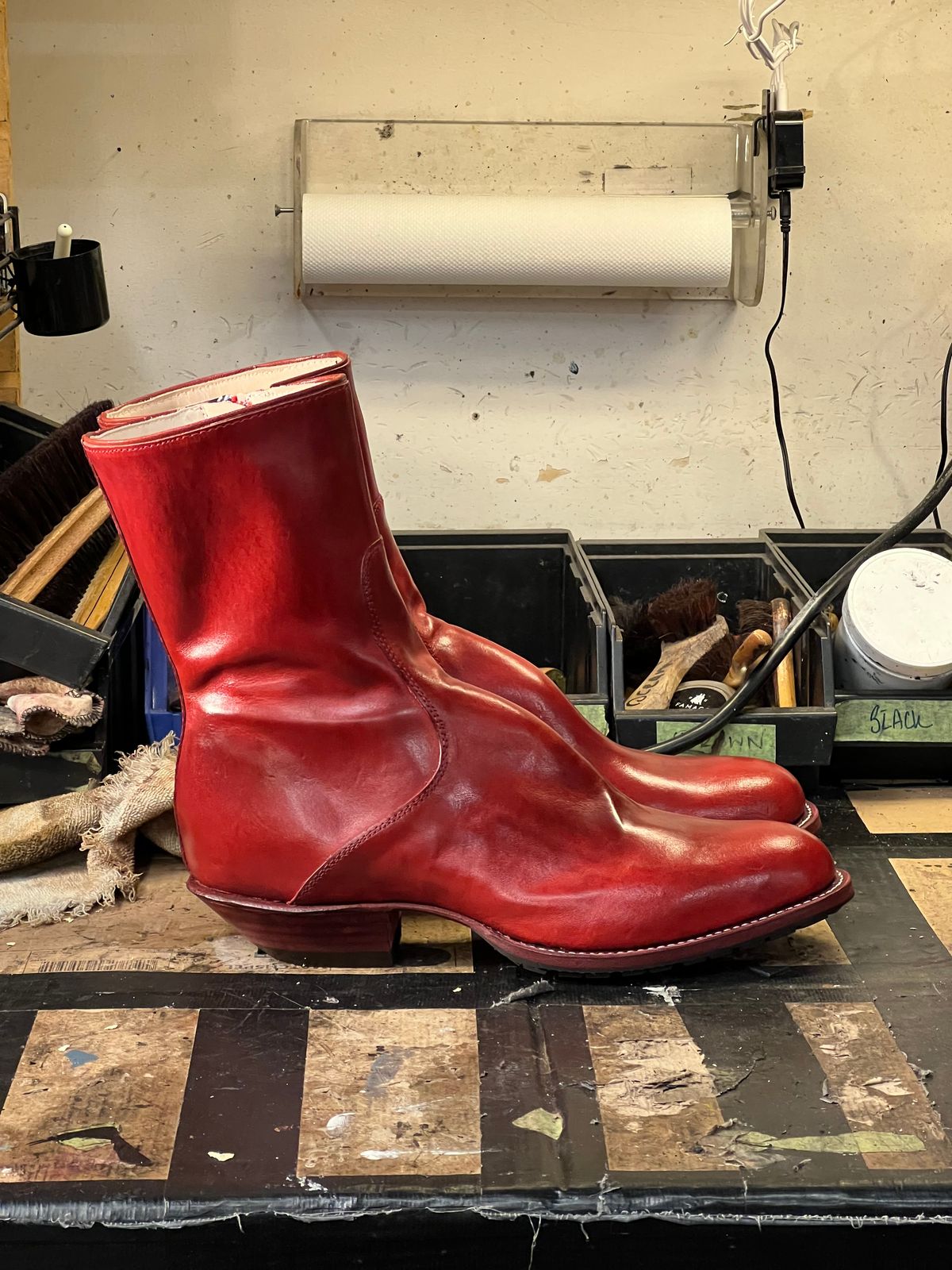 Photo by Tillman on November 6, 2025 of the Self-Made Custom Model in Conceria Puccini Attilio Red Maremma.