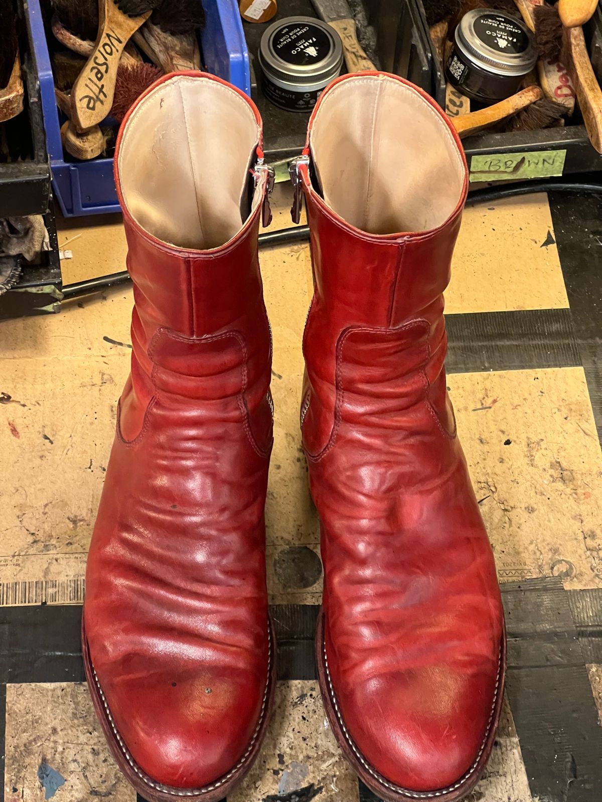 Photo by Tillman on December 3, 2025 of the Self-Made Custom Model in Conceria Puccini Attilio Red Maremma.