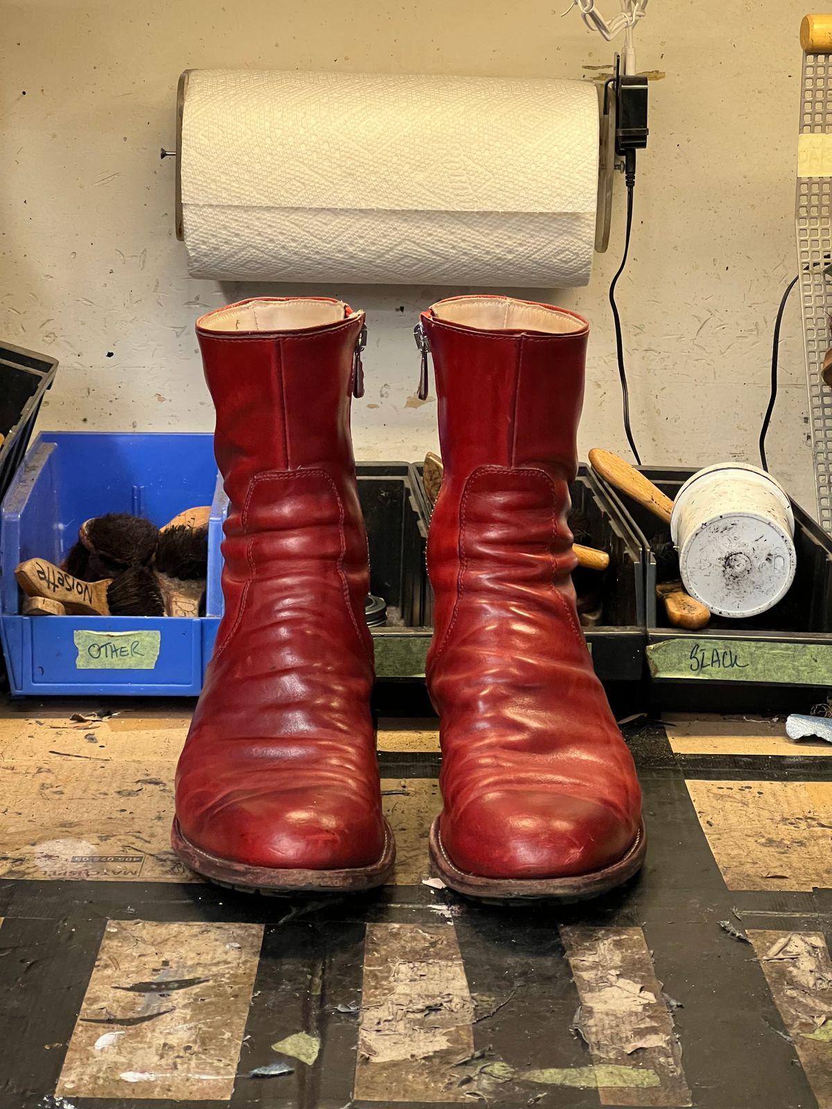 Photo by Tillman on December 19, 2025 of the Self-Made Custom Model in Conceria Puccini Attilio Red Maremma.