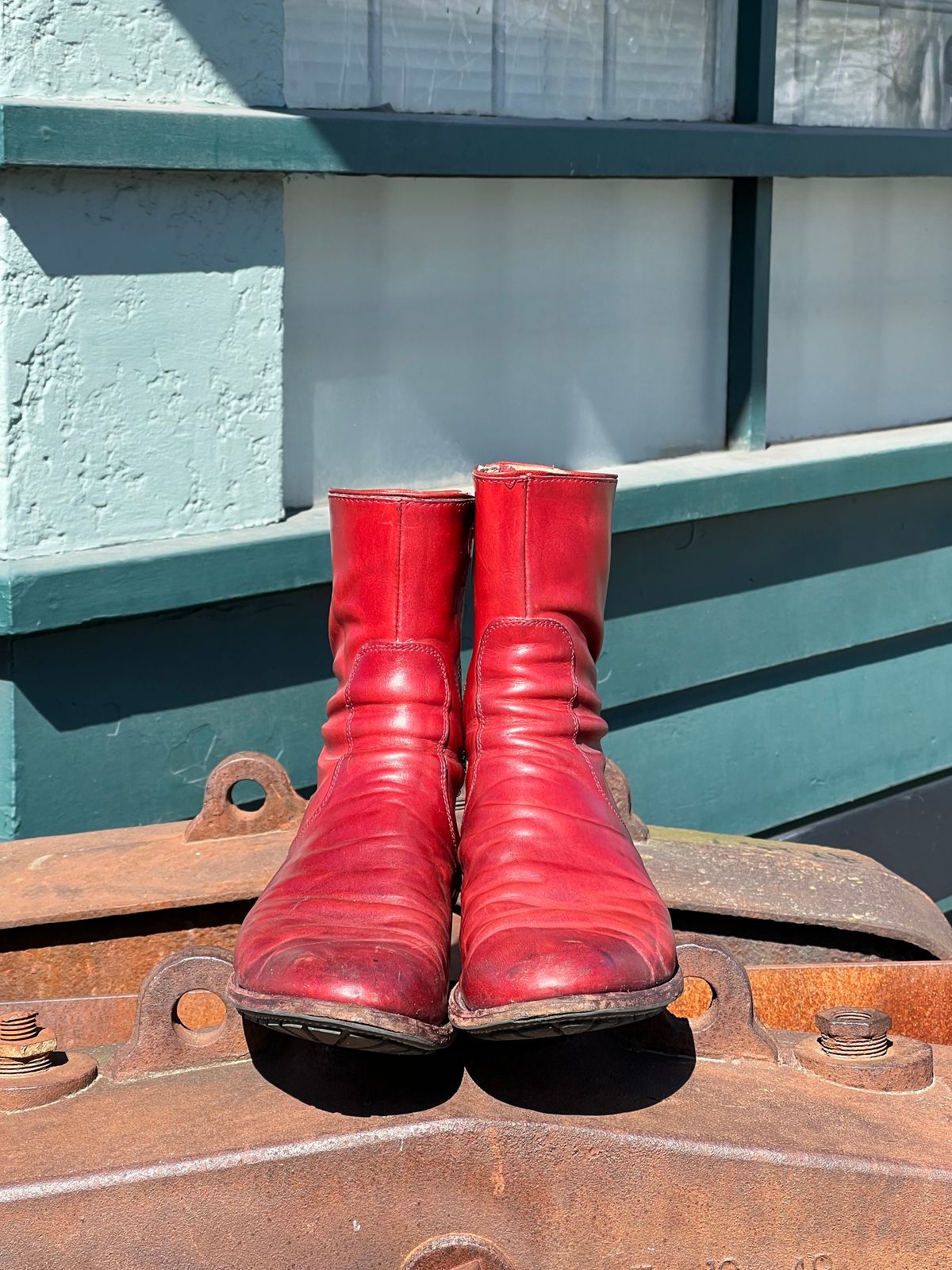 Photo by Tillman on April 4, 2026 of the Self-Made Custom Model in Conceria Puccini Attilio Red Maremma.