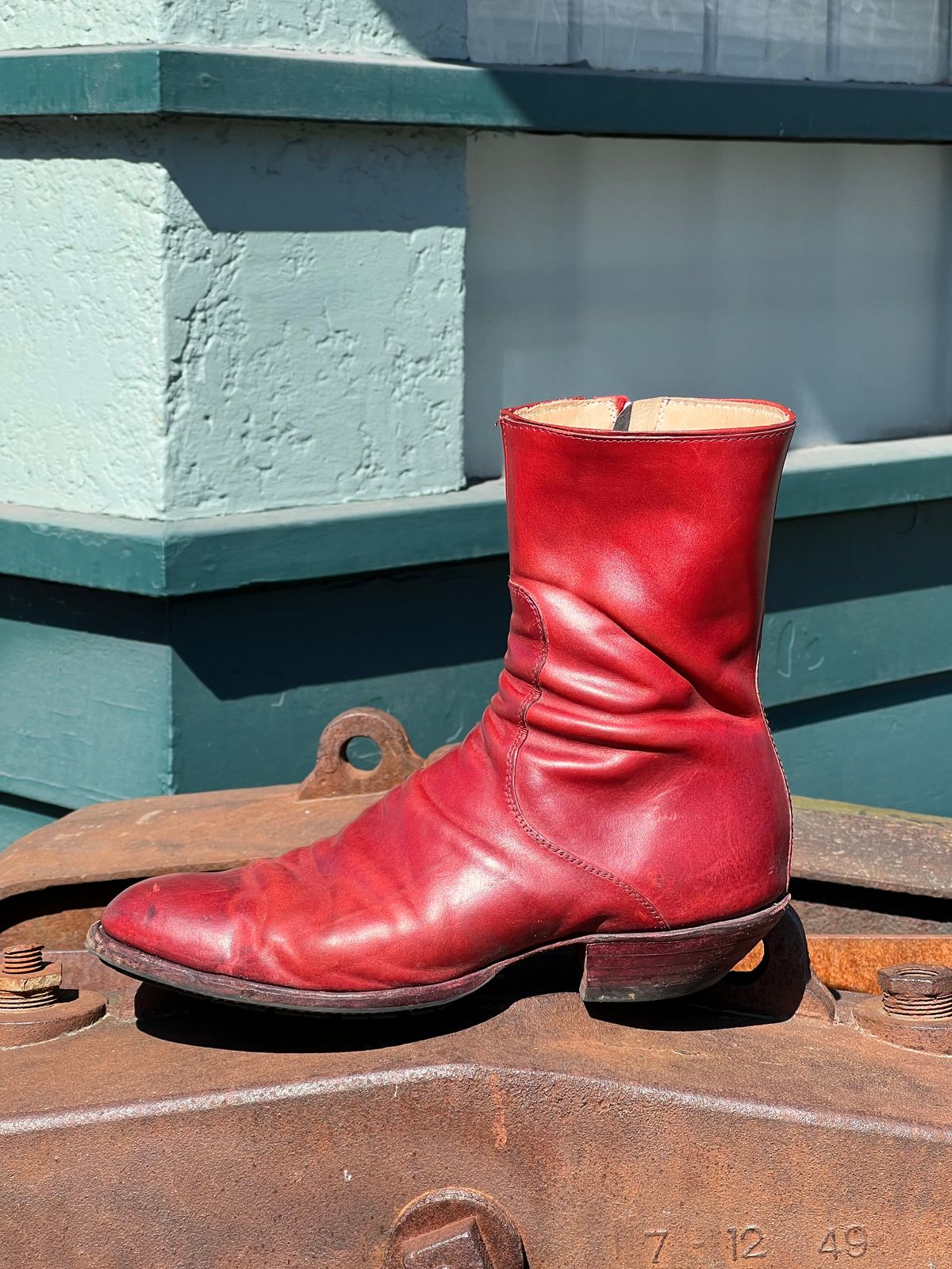 Photo by Tillman on April 4, 2026 of the Self-Made Custom Model in Conceria Puccini Attilio Red Maremma.