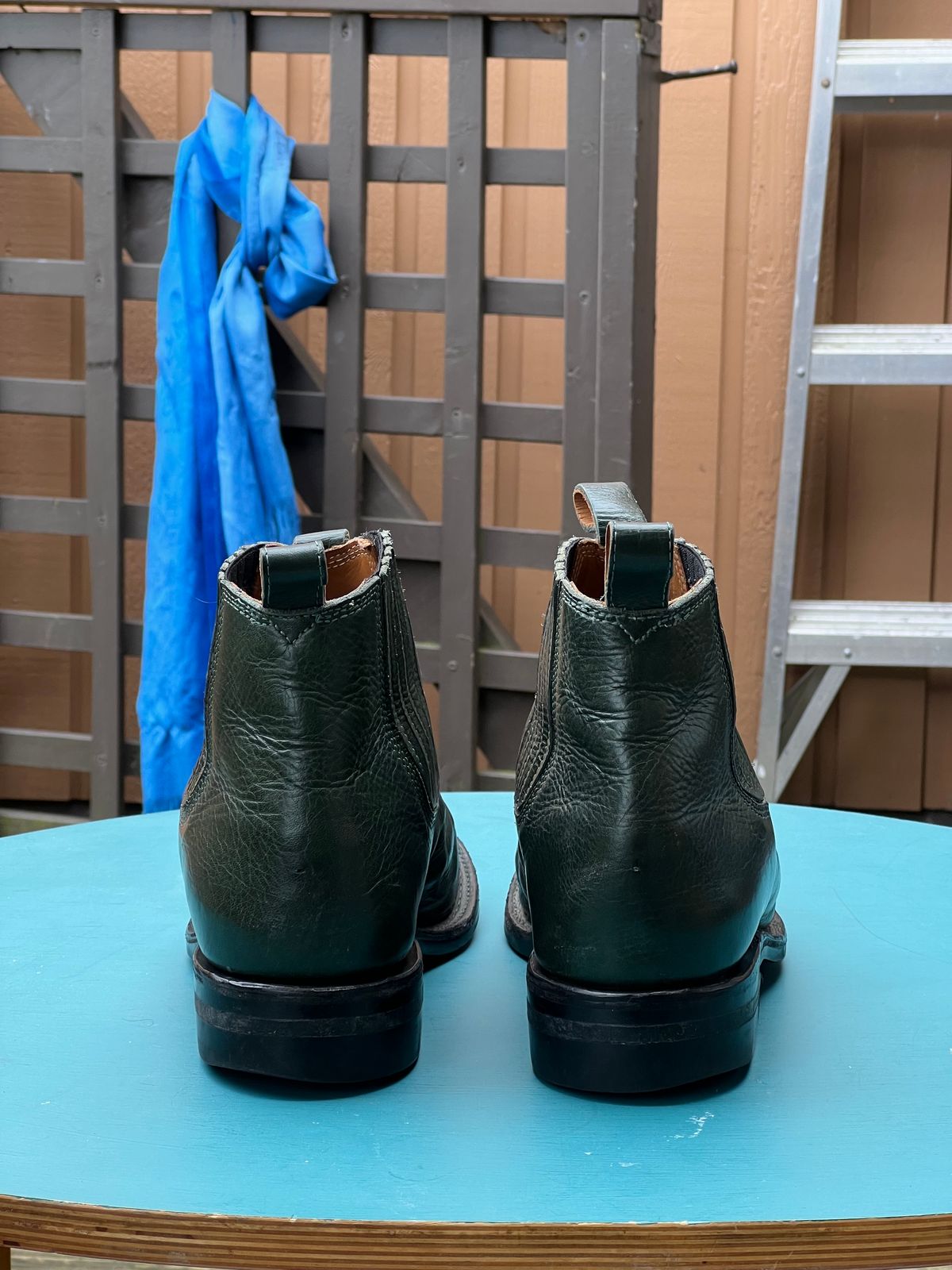 Photo by Tillman on February 3, 2024 of the Dierkes Covered gusset Chelsea Boot in Conceria Puccini Attilio Dark Green Koala.