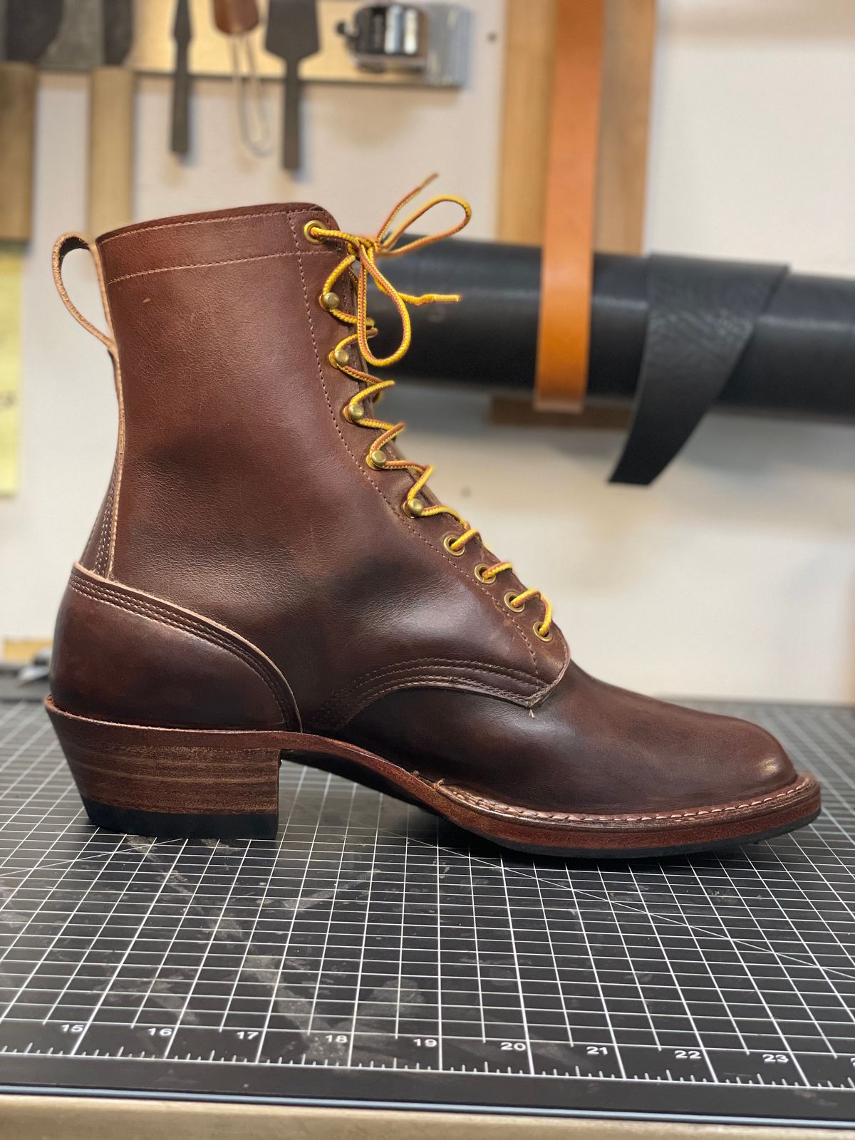 Photo by cobblertobias on October 1, 2022 of the White's Packer in Unknown Leather.