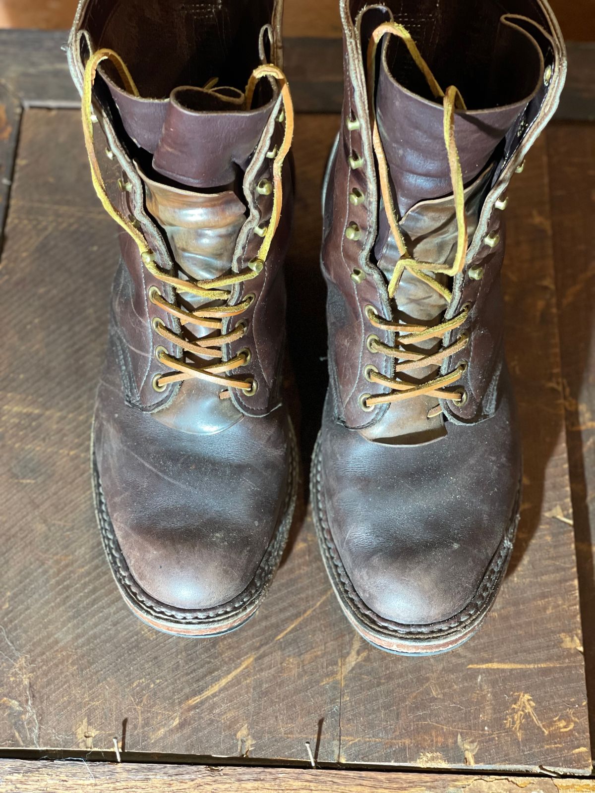 Photo by cobblertobias on December 5, 2022 of the White's Packer in Unknown Leather.