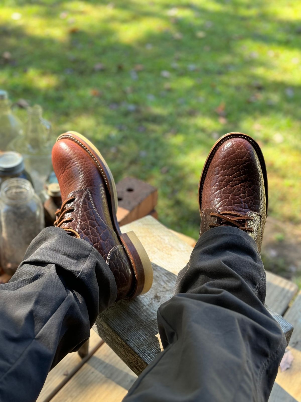 Photo by cobblertobias on October 10, 2024 of the Caswell Boot Company Shaw in Maverick Leather Chocolate Glazed Shrunken Bison.