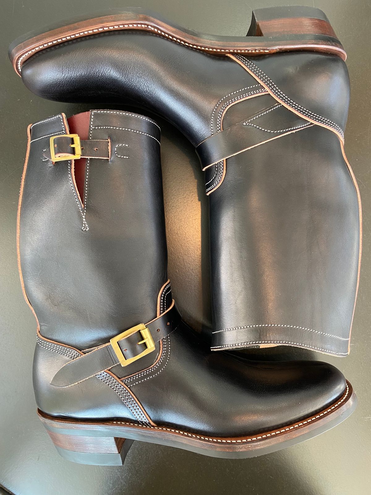 Photo by MartinField on October 1, 2023 of the Unsung U 22-2 Engineer Boot in Wickett & Craig Burgundy H Latigo.