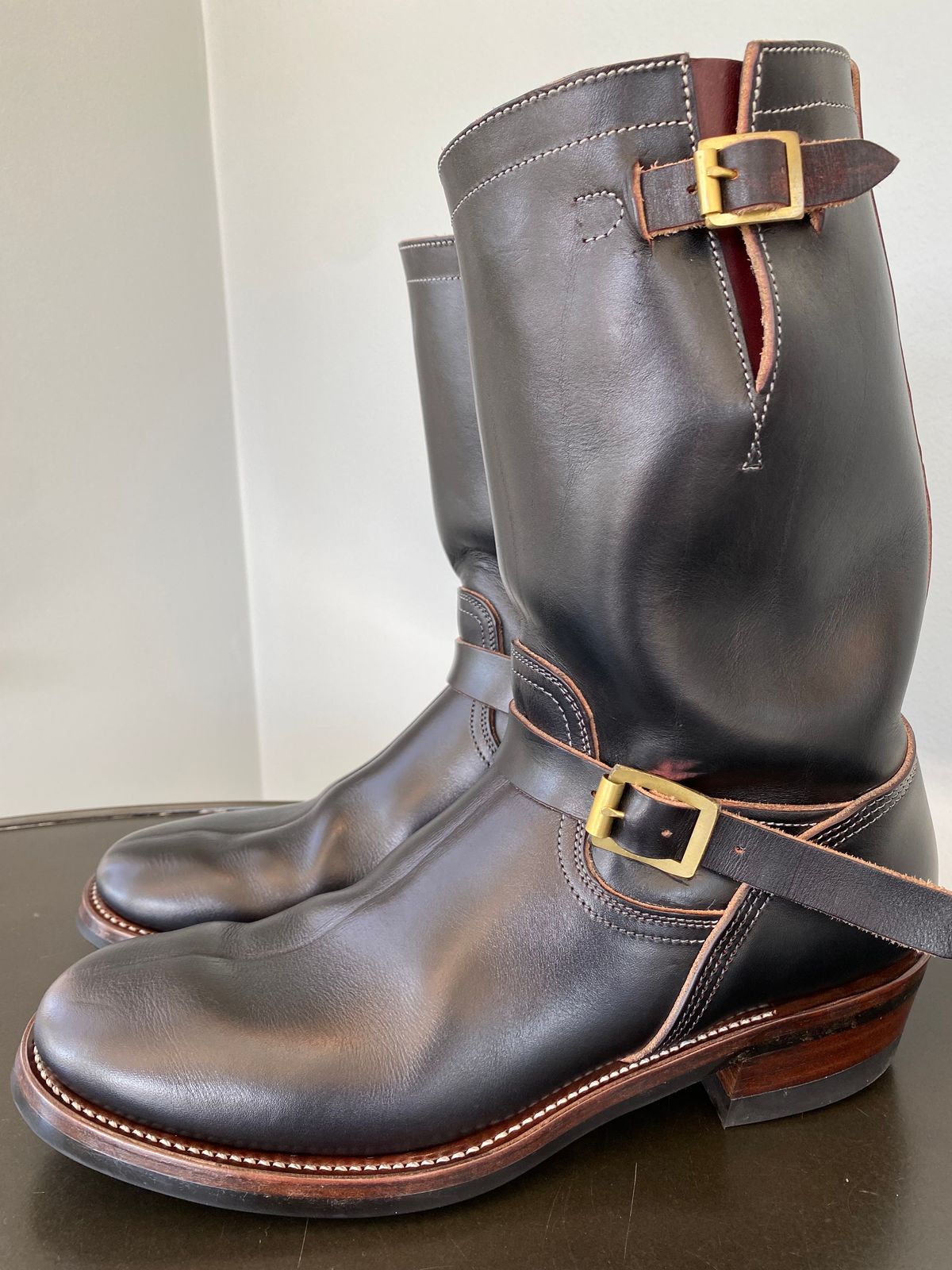 Photo by MartinField on November 2, 2023 of the Unsung U 22-2 Engineer Boot in Wickett & Craig Burgundy H Latigo.