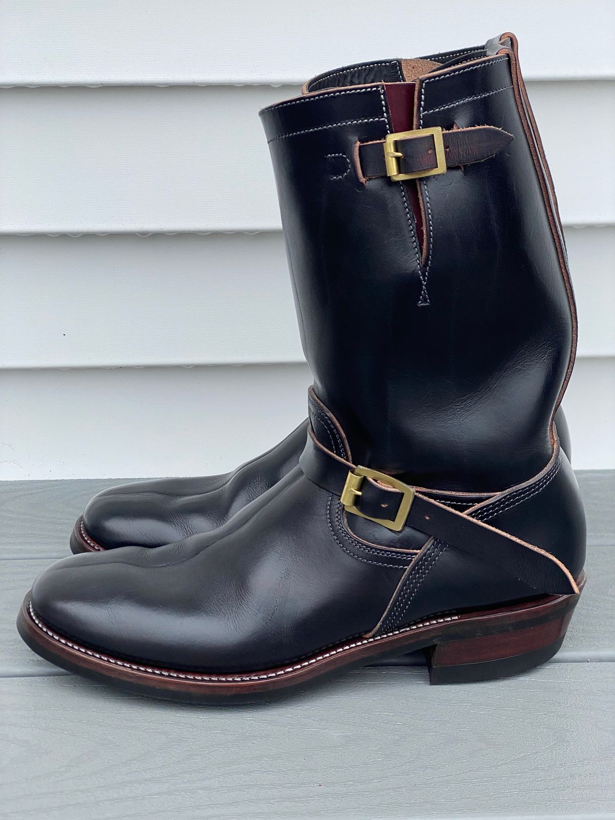 Photo by MartinField on December 3, 2023 of the Unsung U 22-2 Engineer Boot in Wickett & Craig Burgundy H Latigo.
