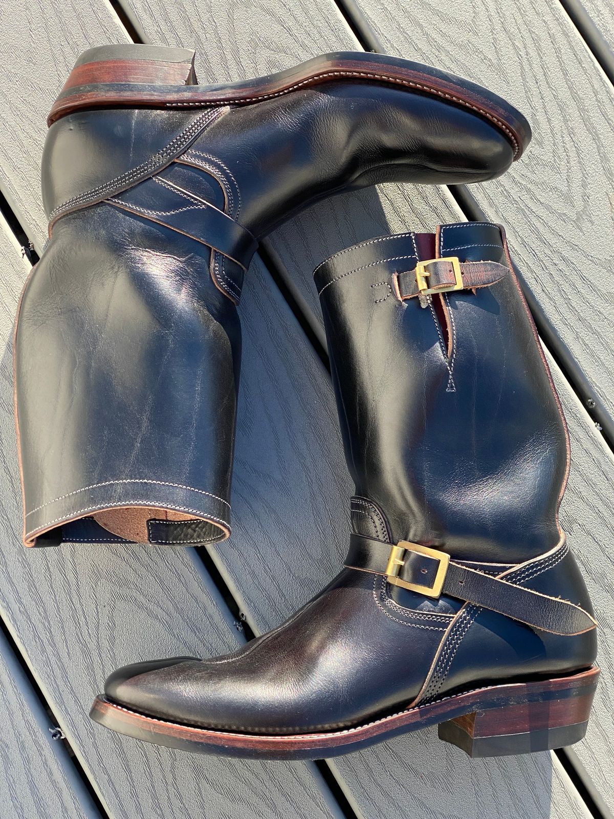 Photo by MartinField on January 3, 2024 of the Unsung U 22-2 Engineer Boot in Wickett & Craig Burgundy H Latigo.