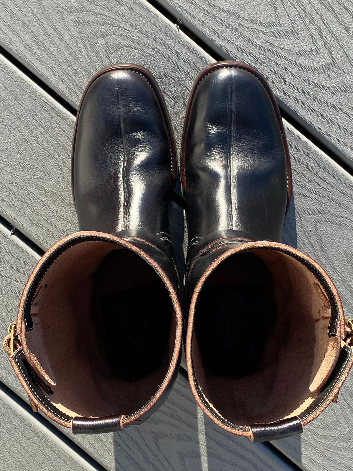 Photo by MartinField on January 3, 2024 of the Unsung U 22-2 Engineer Boot in Wickett & Craig Burgundy H Latigo.