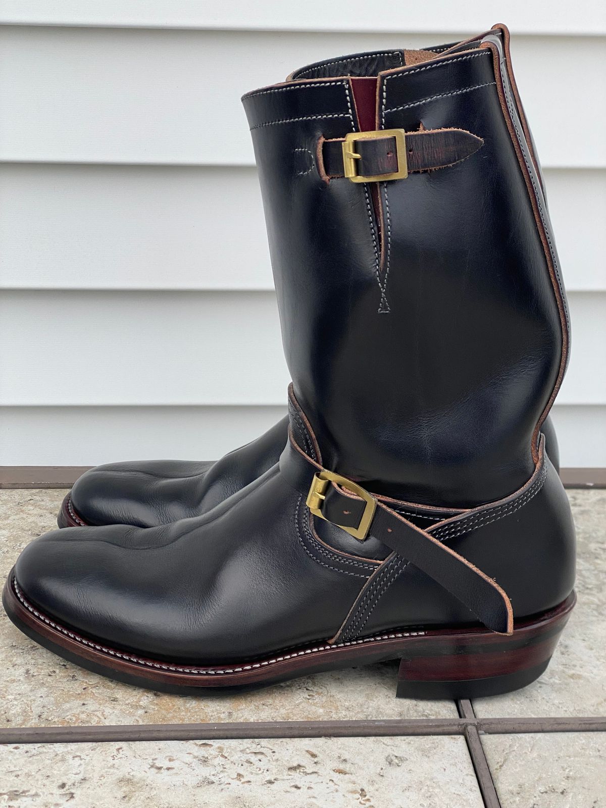 Photo by MartinField on March 1, 2024 of the Unsung U 22-2 Engineer Boot in Wickett & Craig Burgundy H Latigo.