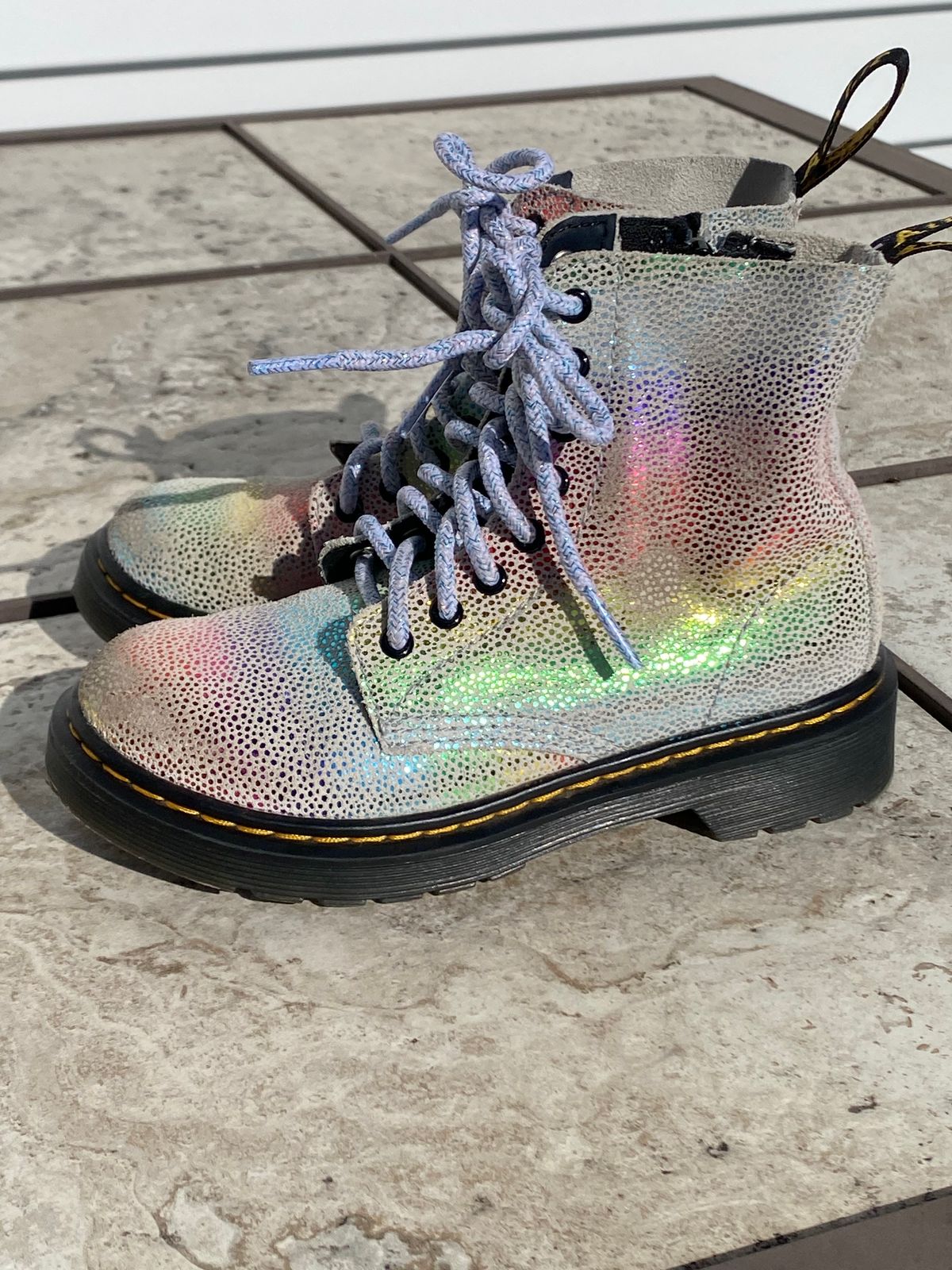 Photo by MartinField on February 1, 2024 of the Dr. Martens 1460 Pascal Made In England in Unknown Leather.