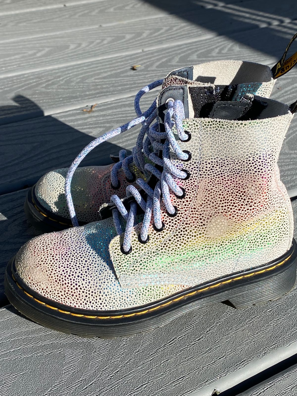 Photo by MartinField on April 4, 2024 of the Dr. Martens 1460 Pascal Made In England in Unknown Leather.