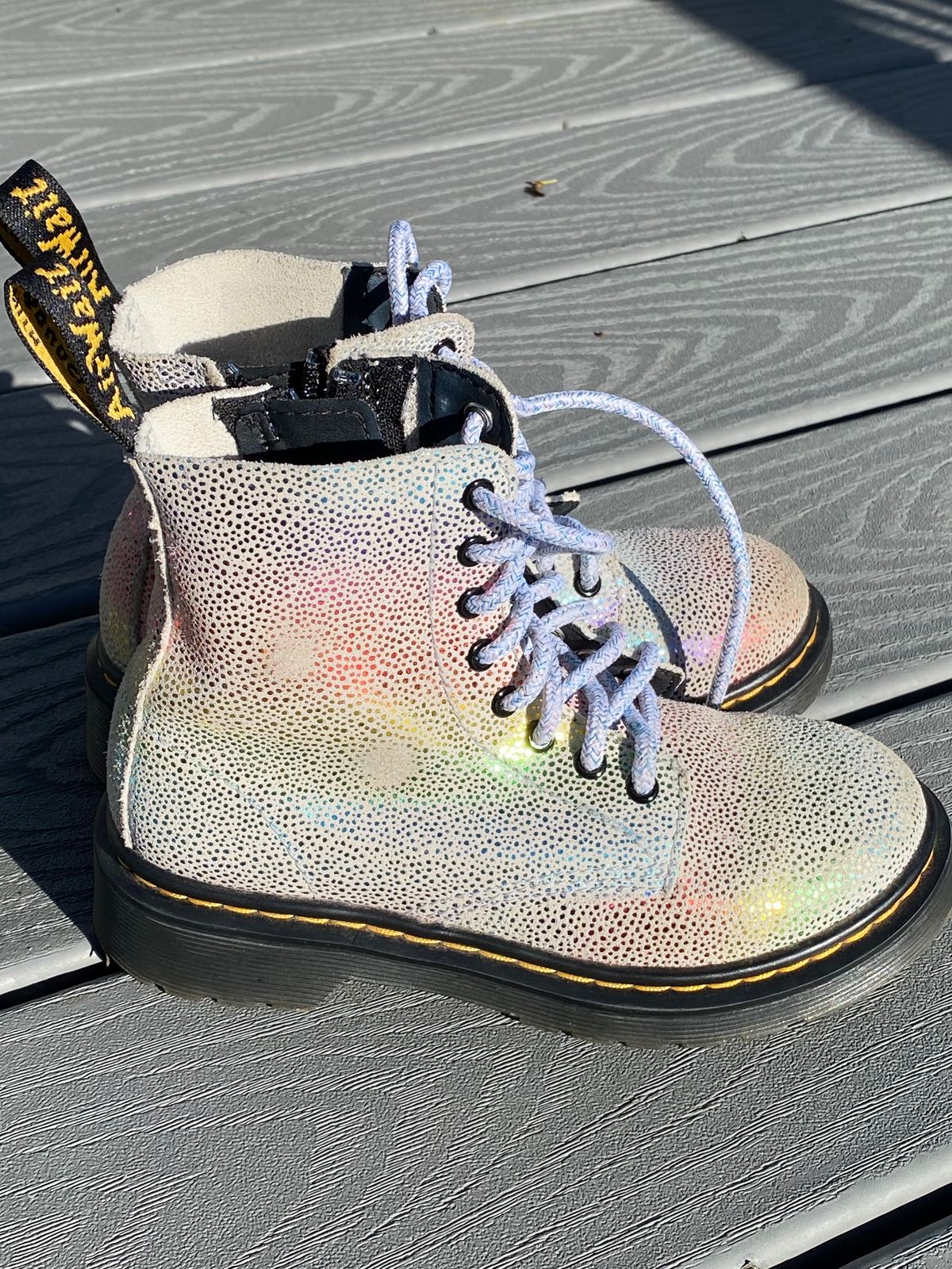 Photo by MartinField on April 4, 2024 of the Dr. Martens 1460 Pascal Made In England in Unknown Leather.