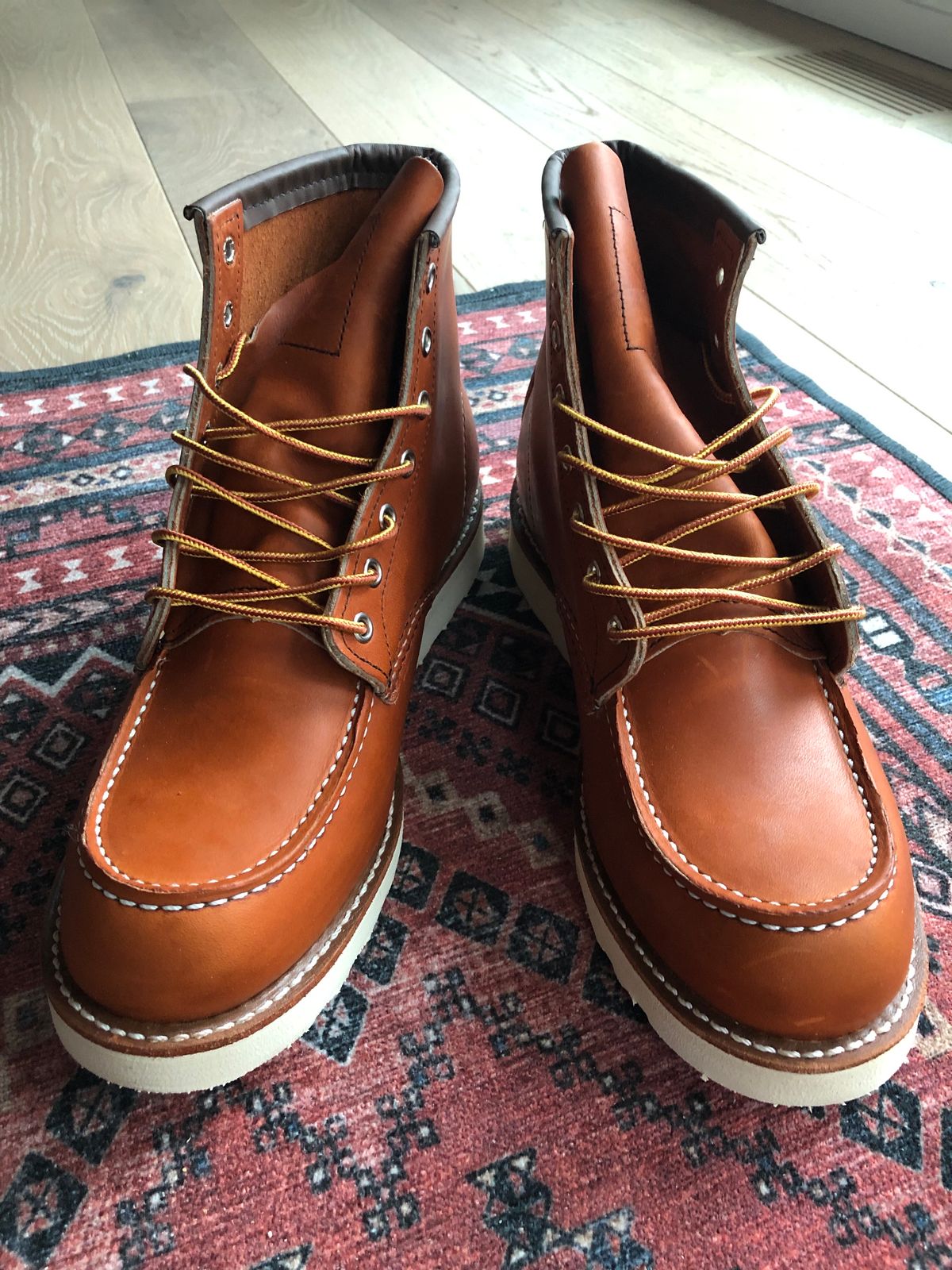 Photo by theperfectbowl on November 7, 2023 of the Red Wing 6-Inch Classic Moc in S.B. Foot Oro Legacy.