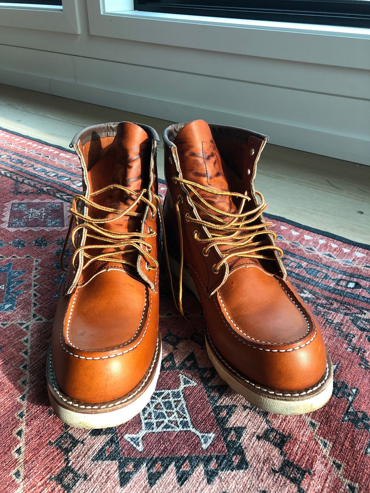 Photo by theperfectbowl on December 5, 2023 of the Red Wing 6-Inch Classic Moc in S.B. Foot Oro Legacy.