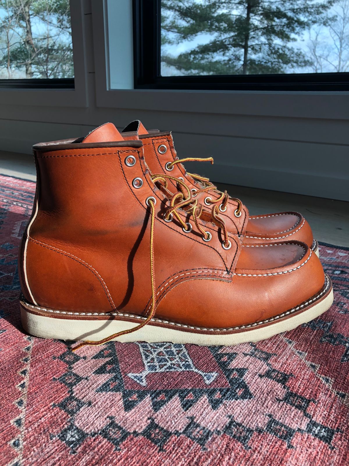 Photo by theperfectbowl on December 5, 2023 of the Red Wing 6-Inch Classic Moc in S.B. Foot Oro Legacy.