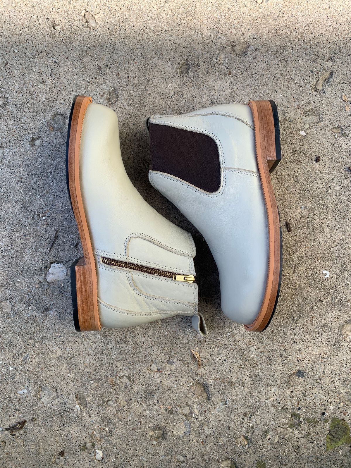 Photo by lockloam on October 2, 2022 of the Unlisted Maker Unlisted Model in Unknown Leather.