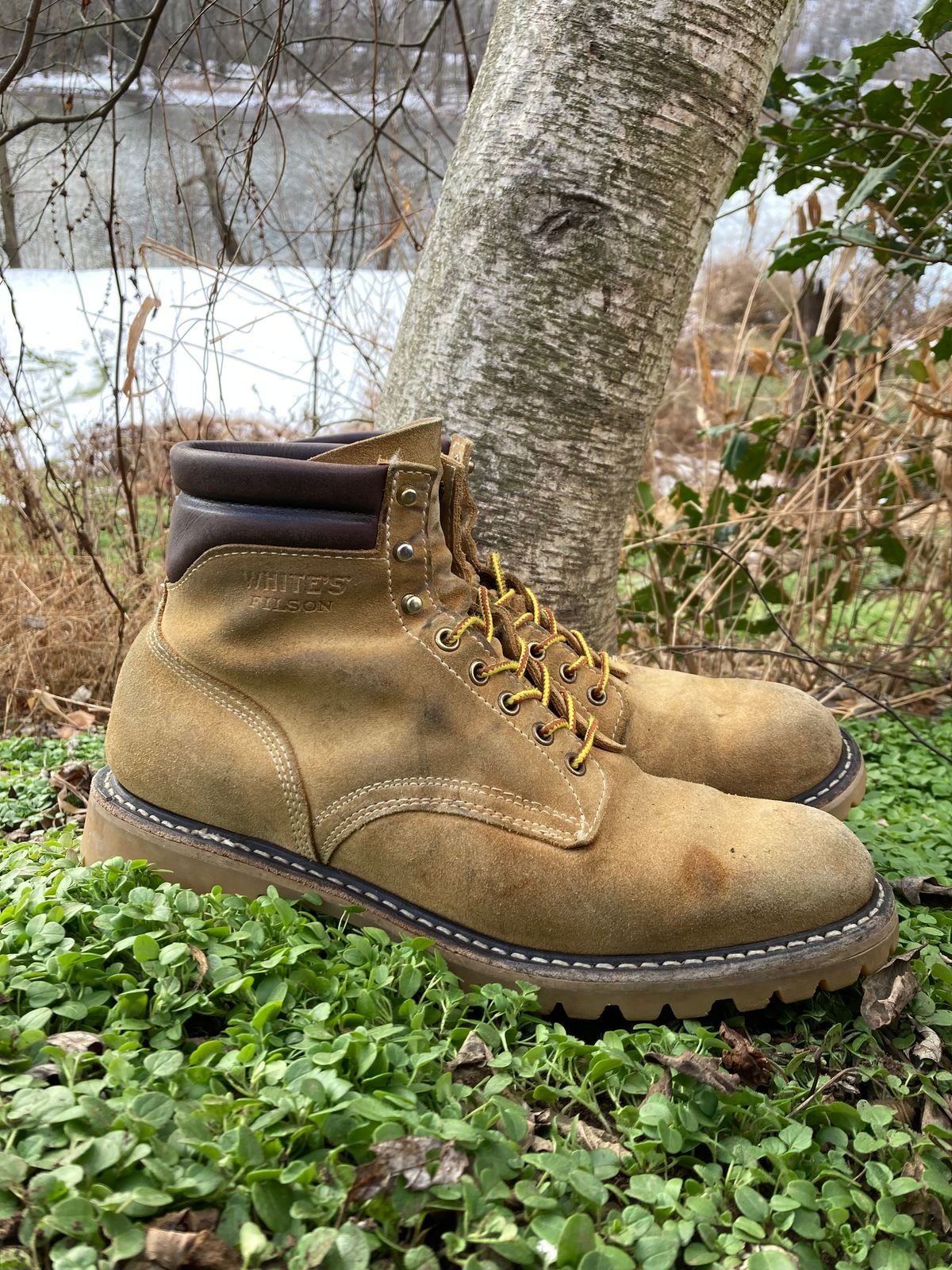 Photo by Chhh1984 on December 4, 2025 of the White's X Filson Shop Boot in Seidel Natural Suede.
