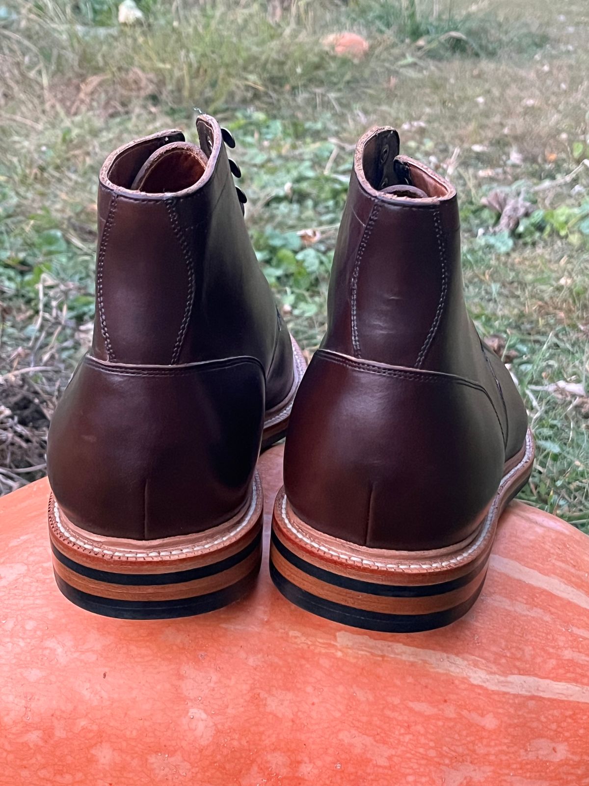 Photo by Chhh1984 on October 1, 2025 of the Grant Stone Diesel Boot in Horween Crimson Chromexcel.