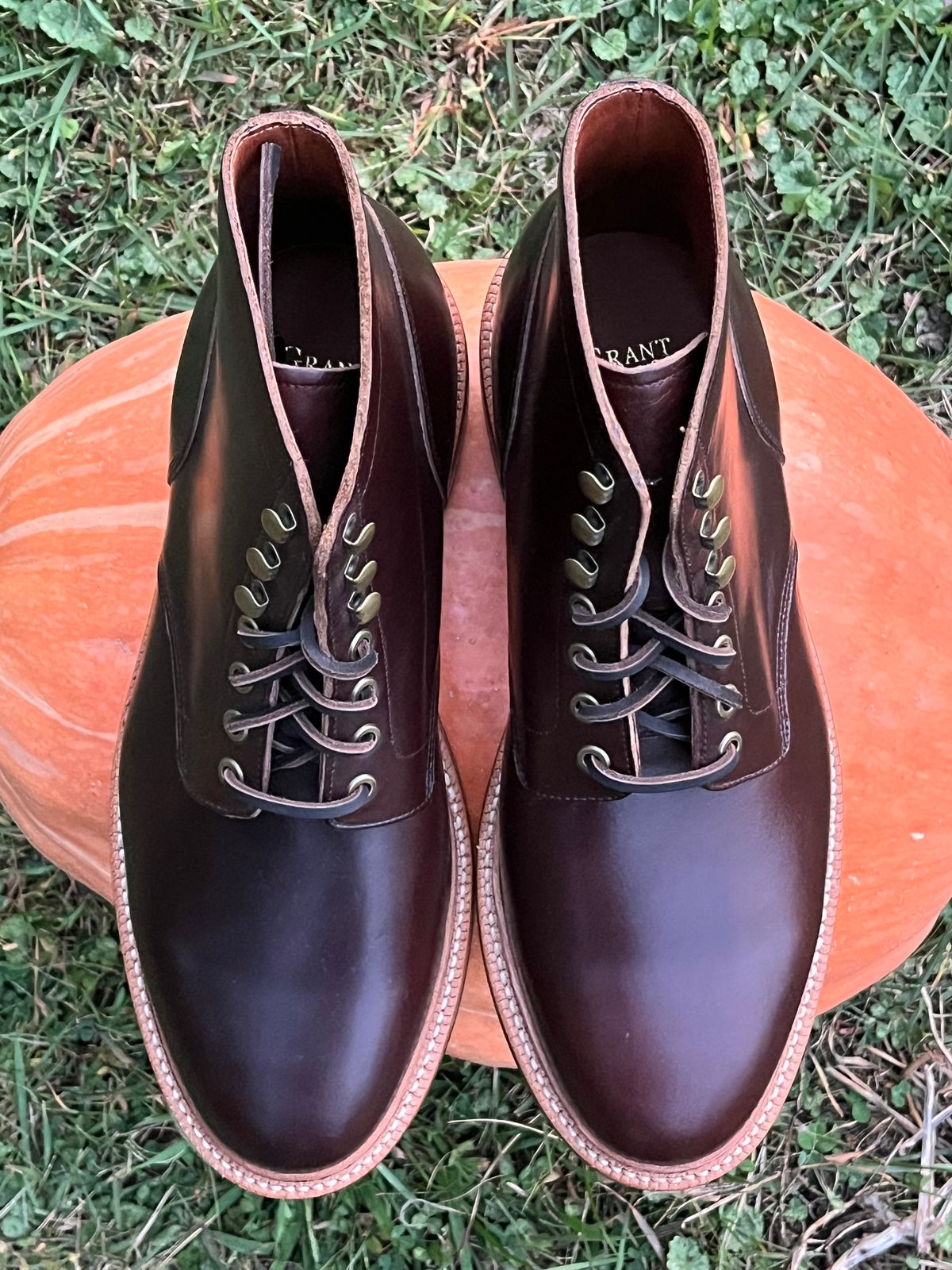 Photo by Chhh1984 on October 1, 2025 of the Grant Stone Diesel Boot in Horween Crimson Chromexcel.