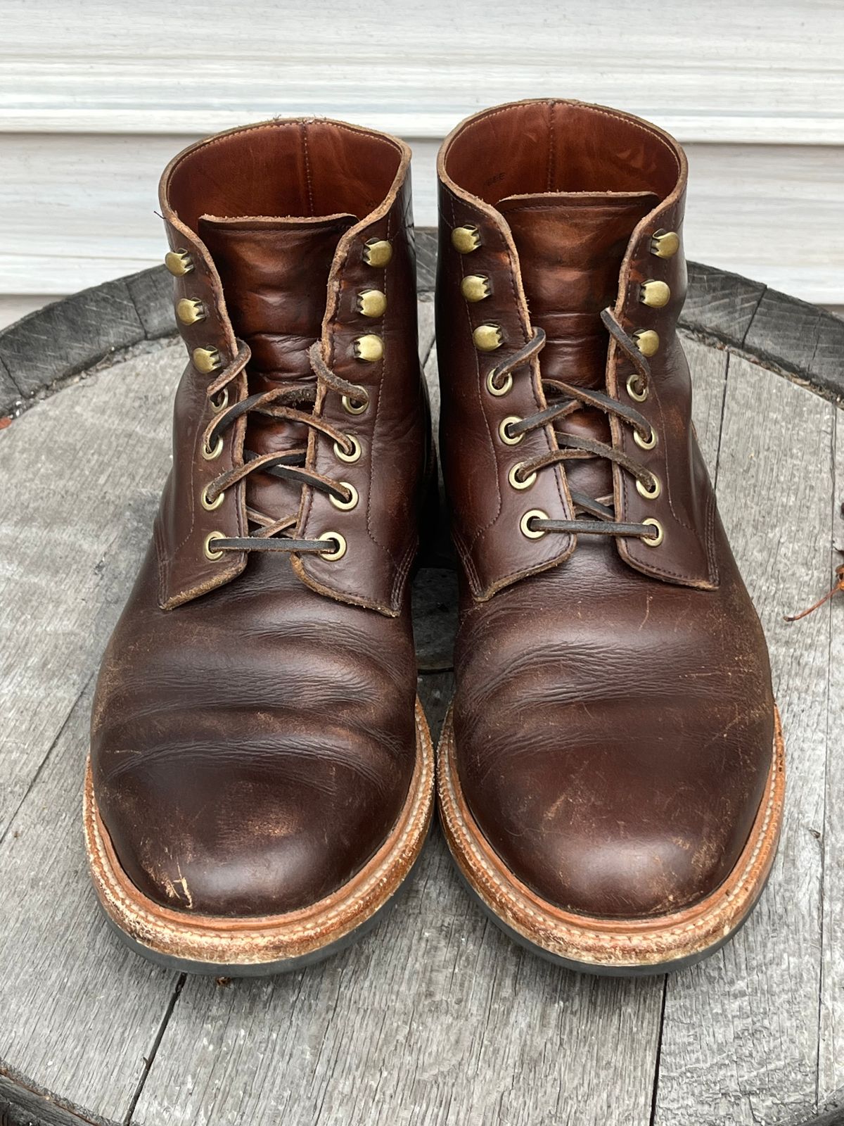 Photo by Chhh1984 on November 3, 2025 of the Grant Stone Diesel Boot in Horween Crimson Chromexcel.