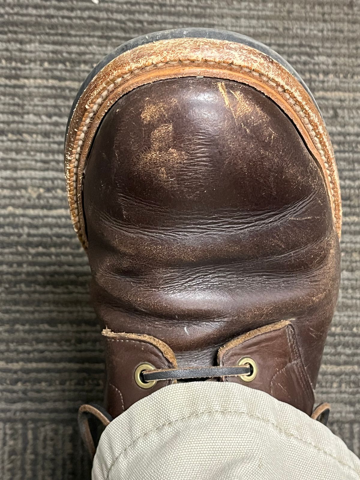 Photo by Chhh1984 on November 14, 2025 of the Grant Stone Diesel Boot in Horween Crimson Chromexcel.