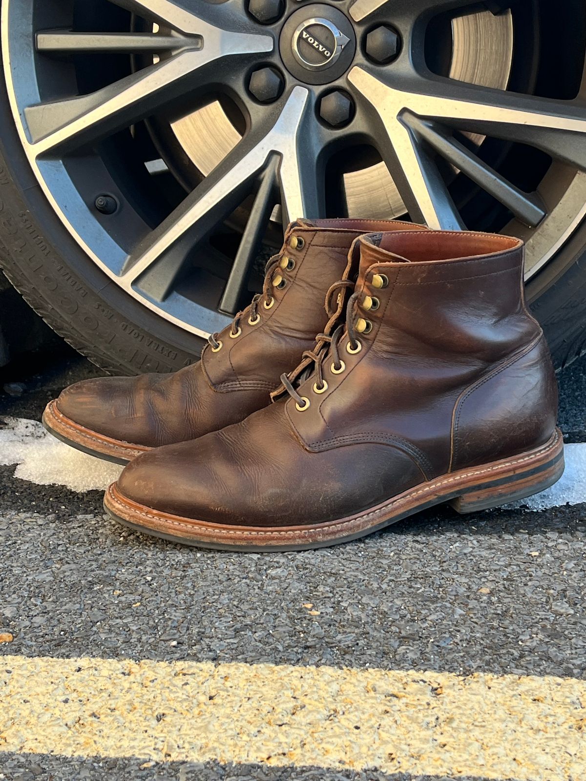 Photo by Chhh1984 on December 3, 2025 of the Grant Stone Diesel Boot in Horween Crimson Chromexcel.