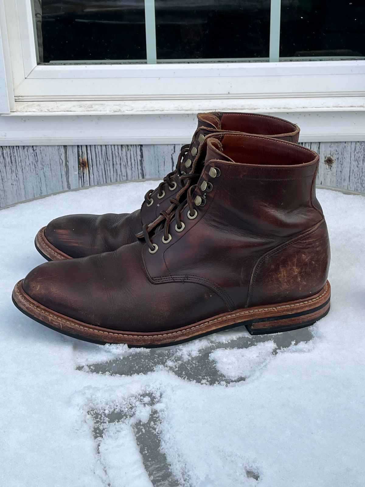 Photo by Chhh1984 on January 1, 2026 of the Grant Stone Diesel Boot in Horween Crimson Chromexcel.
