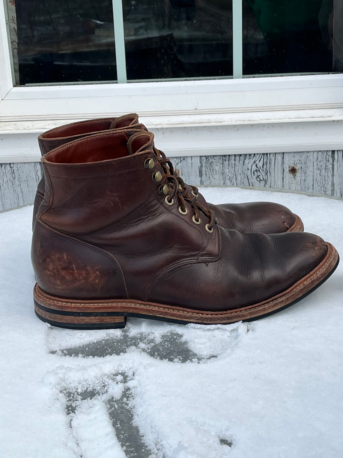 Photo by Chhh1984 on January 1, 2026 of the Grant Stone Diesel Boot in Horween Crimson Chromexcel.