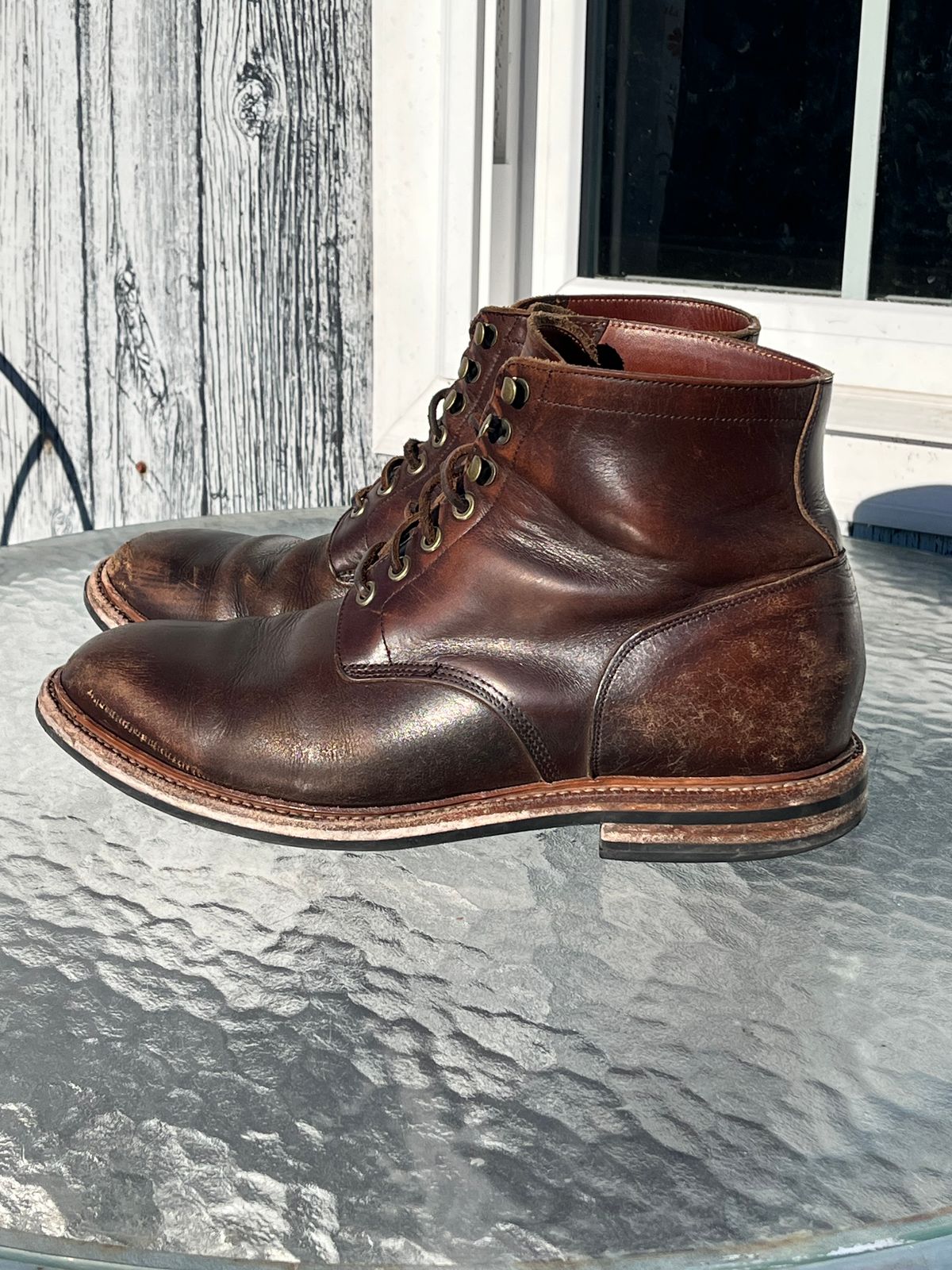 Photo by Chhh1984 on March 1, 2026 of the Grant Stone Diesel Boot in Horween Crimson Chromexcel.