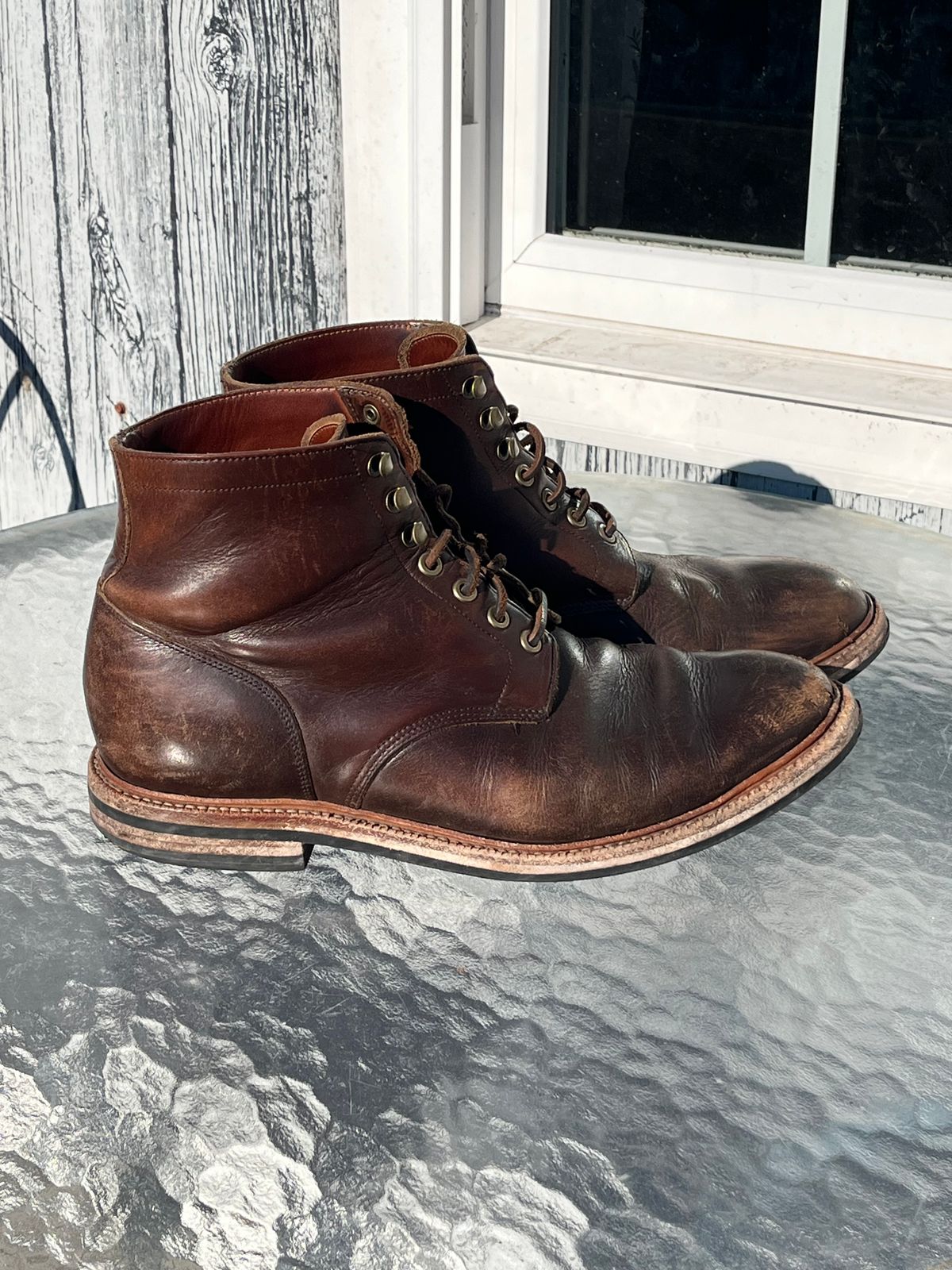 Photo by Chhh1984 on March 1, 2026 of the Grant Stone Diesel Boot in Horween Crimson Chromexcel.