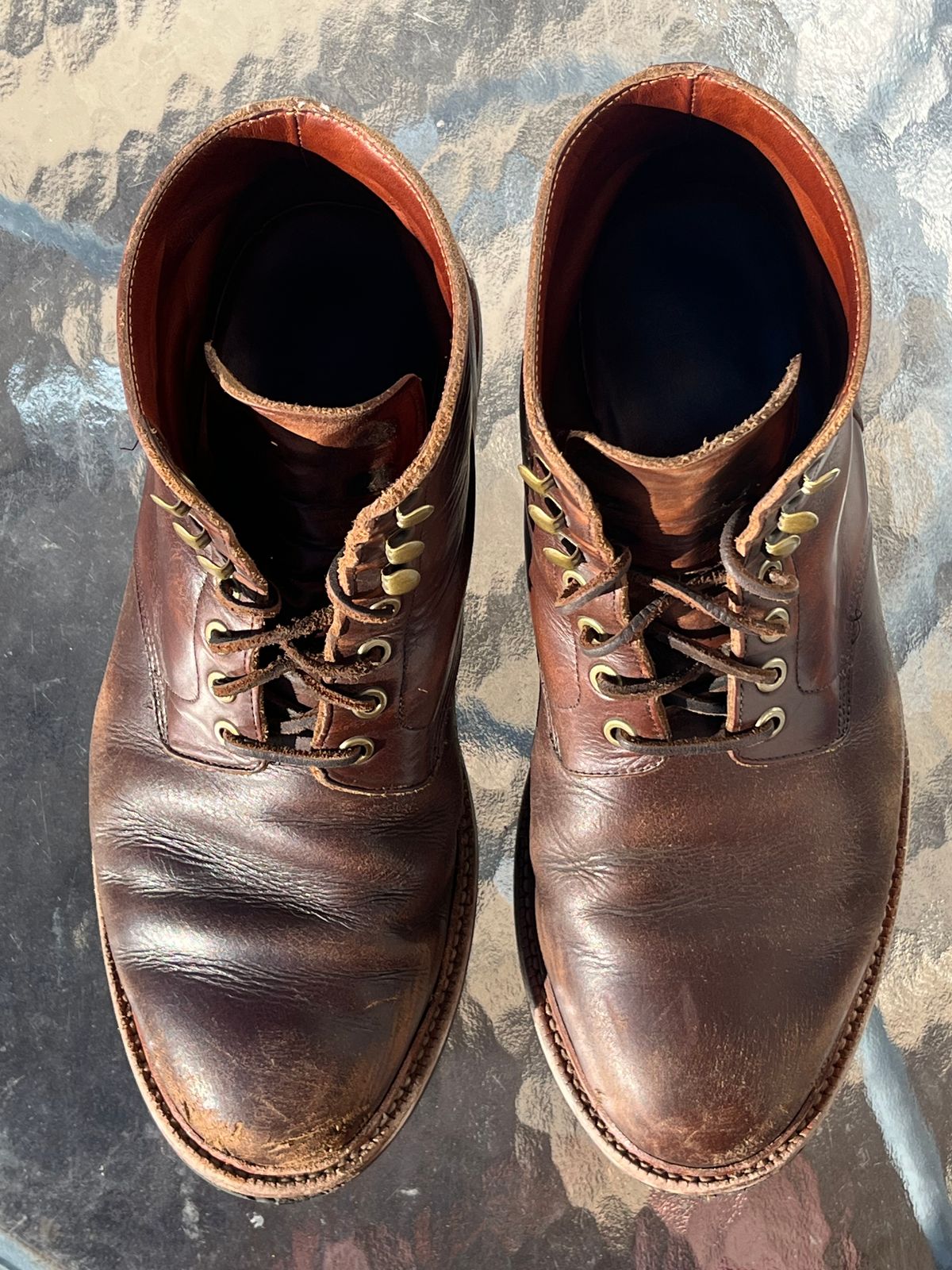 Photo by Chhh1984 on March 1, 2026 of the Grant Stone Diesel Boot in Horween Crimson Chromexcel.