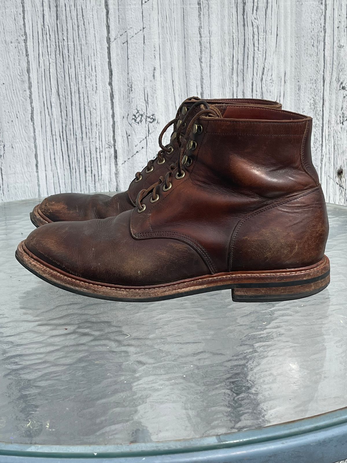 Photo by Chhh1984 on April 3, 2026 of the Grant Stone Diesel Boot in Horween Crimson Chromexcel.