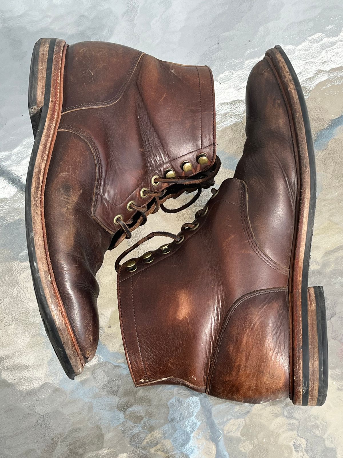 Photo by Chhh1984 on April 3, 2026 of the Grant Stone Diesel Boot in Horween Crimson Chromexcel.