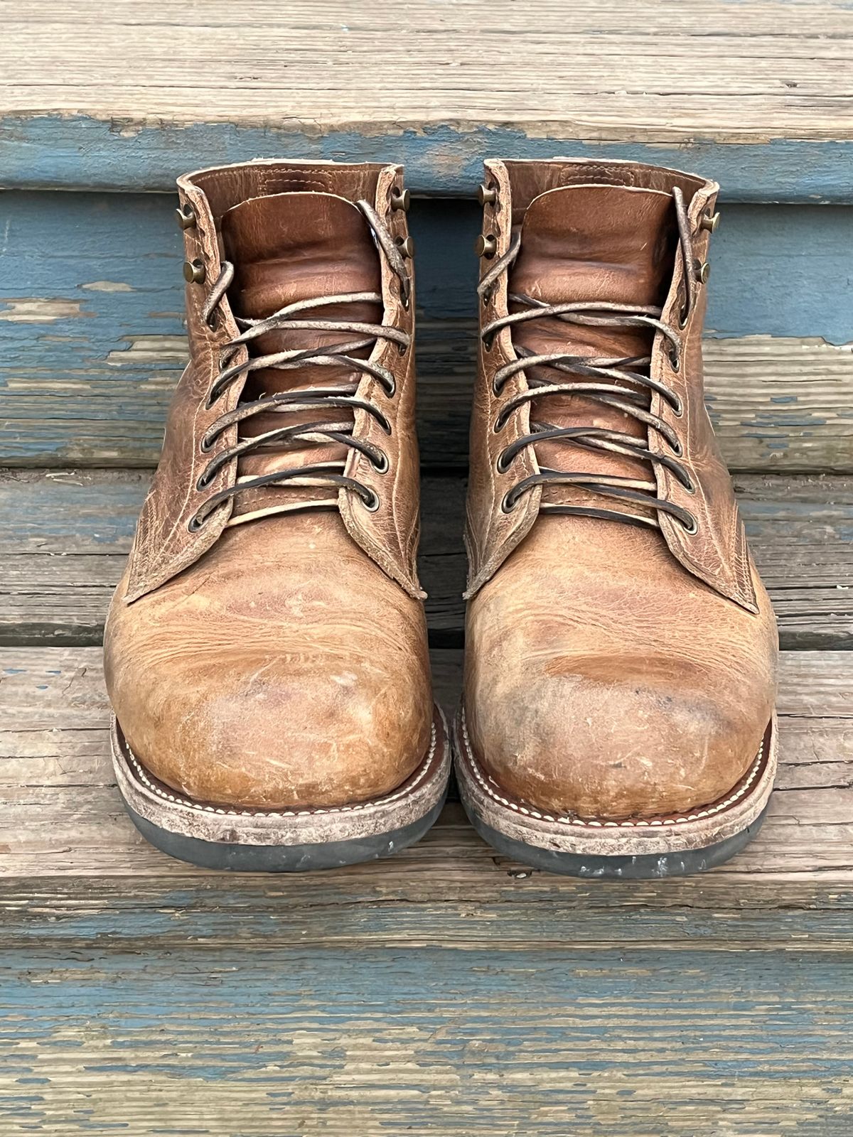 Photo by chhh1984 on November 1, 2024 of the Truman Plain Toe Boot in Horween Natural Cypress.