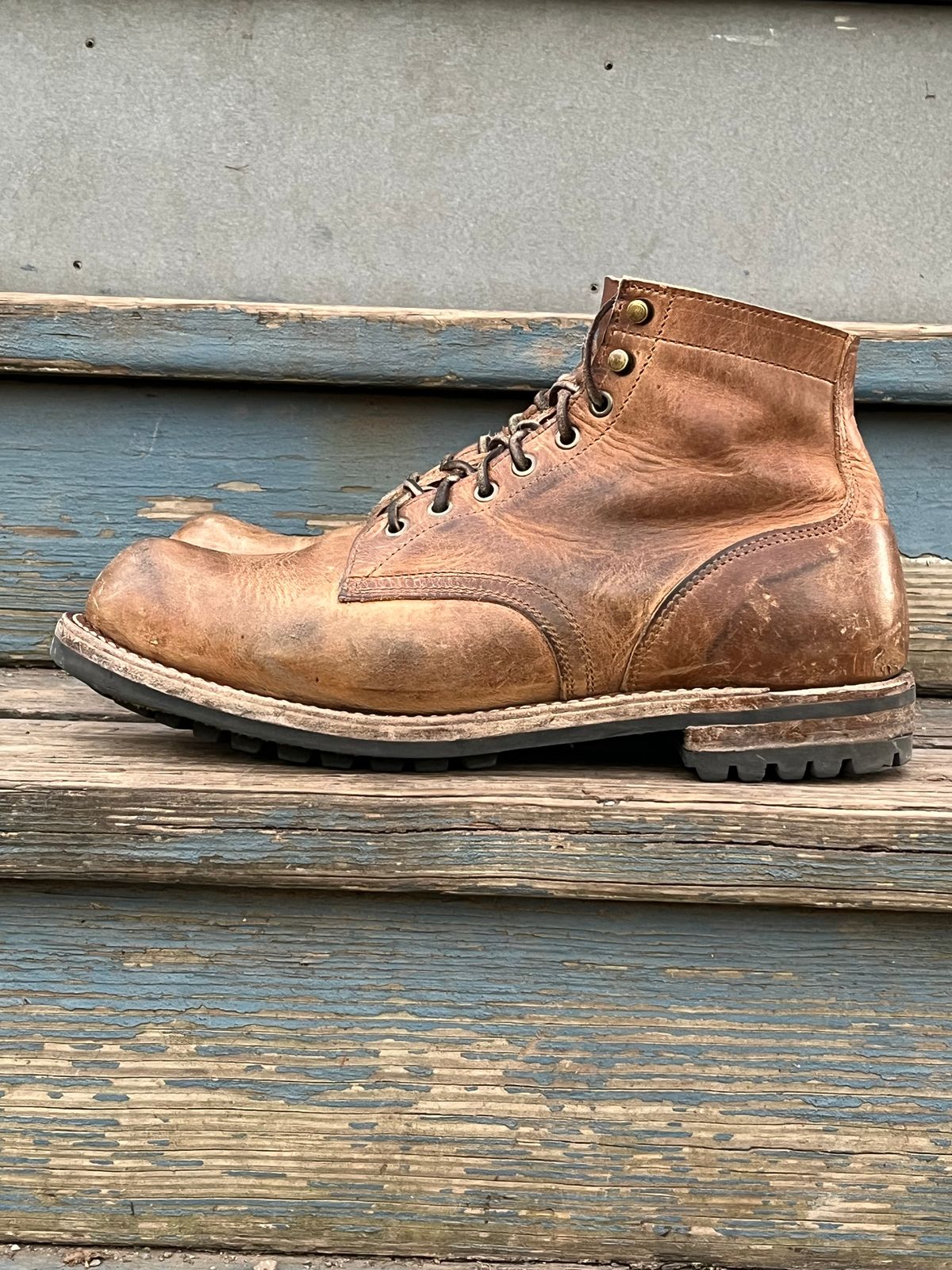 Photo by chhh1984 on November 1, 2024 of the Truman Plain Toe Boot in Horween Natural Cypress.