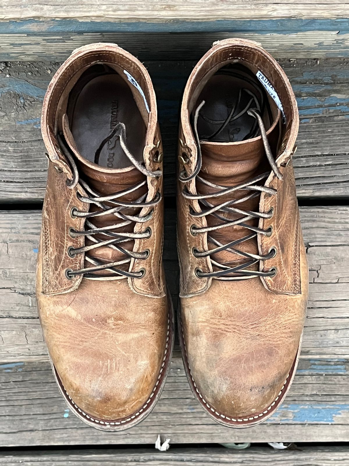 Photo by chhh1984 on November 1, 2024 of the Truman Plain Toe Boot in Horween Natural Cypress.