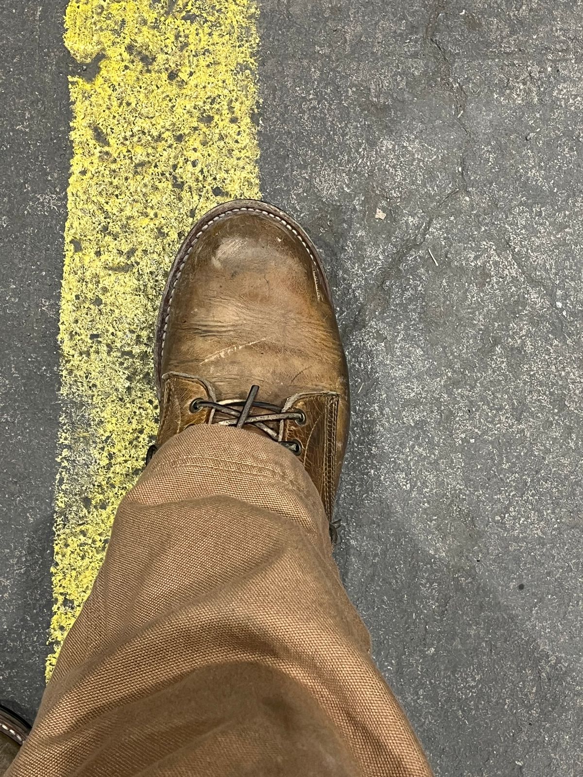 Photo by chhh1984 on February 21, 2025 of the Truman Plain Toe Boot in Horween Natural Cypress.