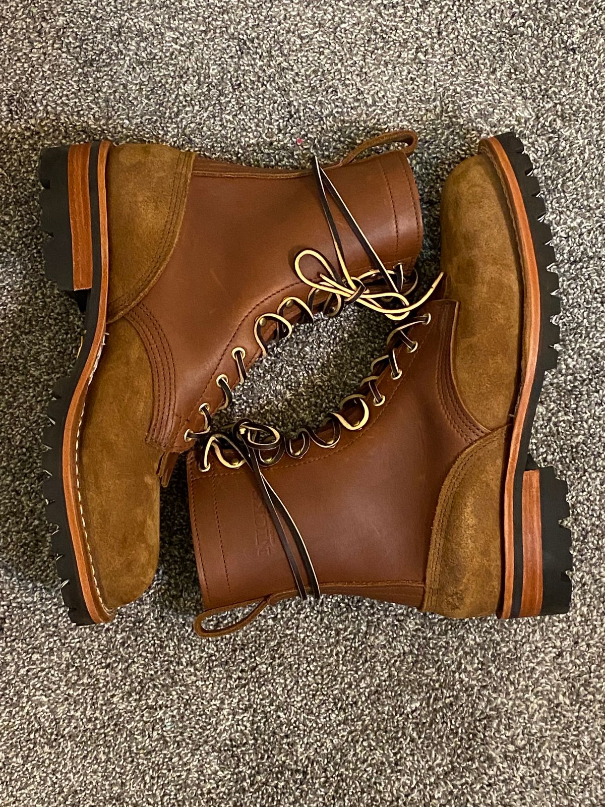 Photo by chhh1984 on October 1, 2023 of the Nicks BuilderPro in Seidel 1964 Brown Roughout.