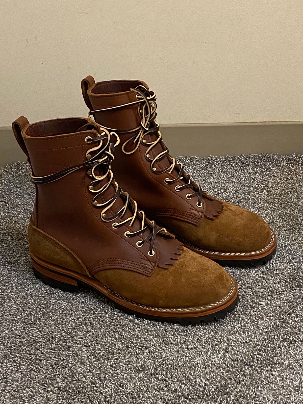 Photo by chhh1984 on October 1, 2023 of the Nicks BuilderPro in Seidel 1964 Brown Roughout.