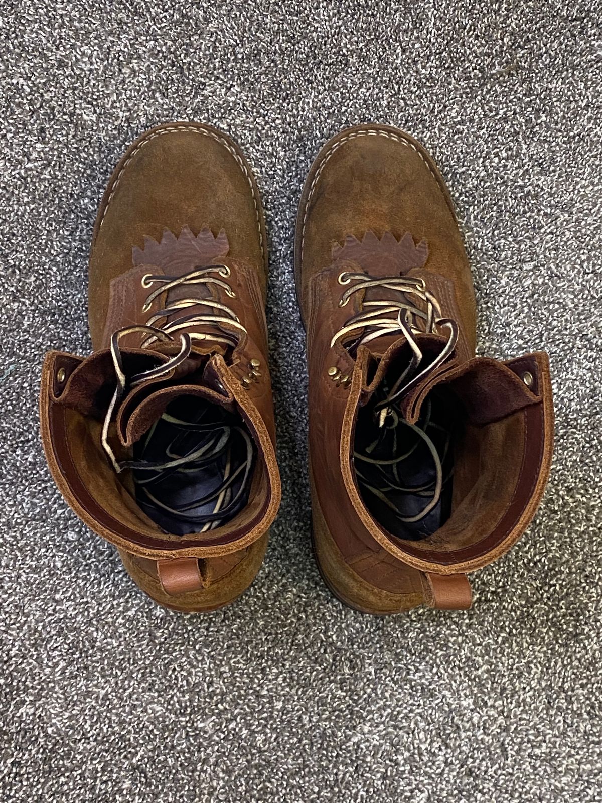 Photo by chhh1984 on November 1, 2023 of the Nicks BuilderPro in Seidel 1964 Brown Roughout.