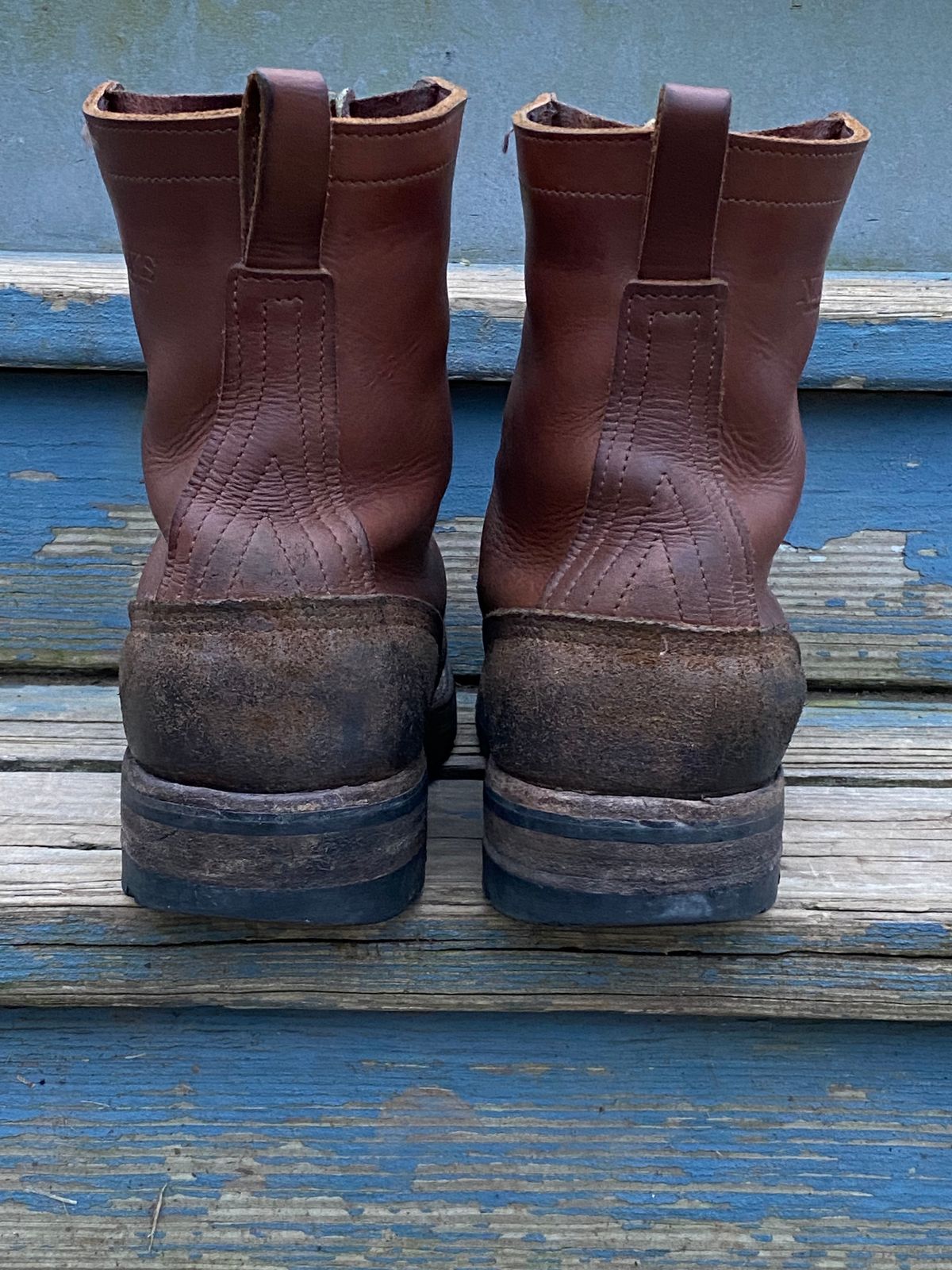 Photo by chhh1984 on February 1, 2024 of the Nicks BuilderPro in Seidel 1964 Brown Roughout.