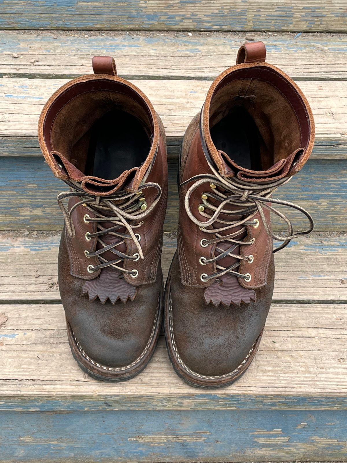 Photo by chhh1984 on April 1, 2024 of the Nicks BuilderPro in Seidel 1964 Brown Roughout.