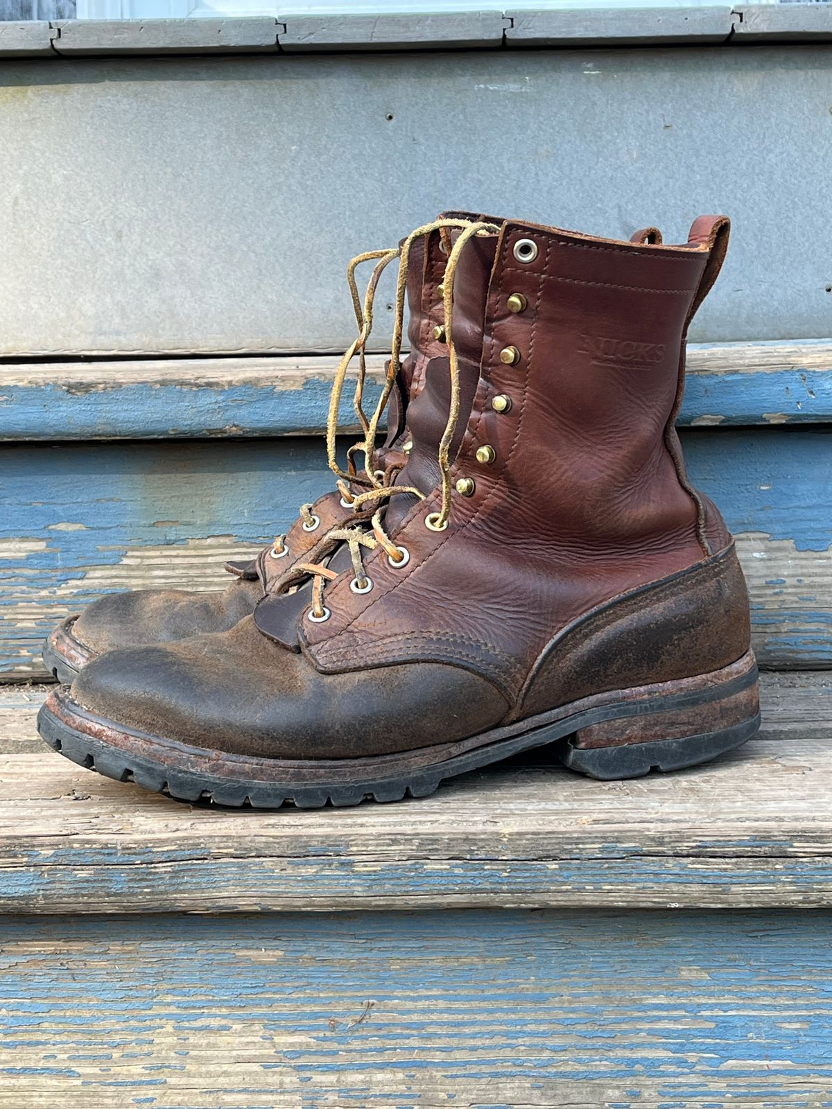 Photo by Chhh1984 on September 20, 2025 of the Nicks BuilderPro in Seidel 1964 Brown Roughout.